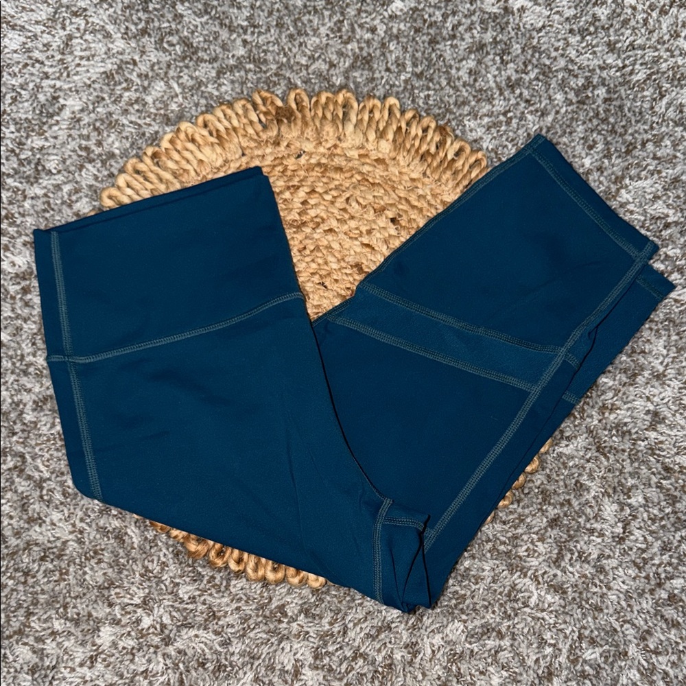 Zyia size 14-16 Capri Leggings